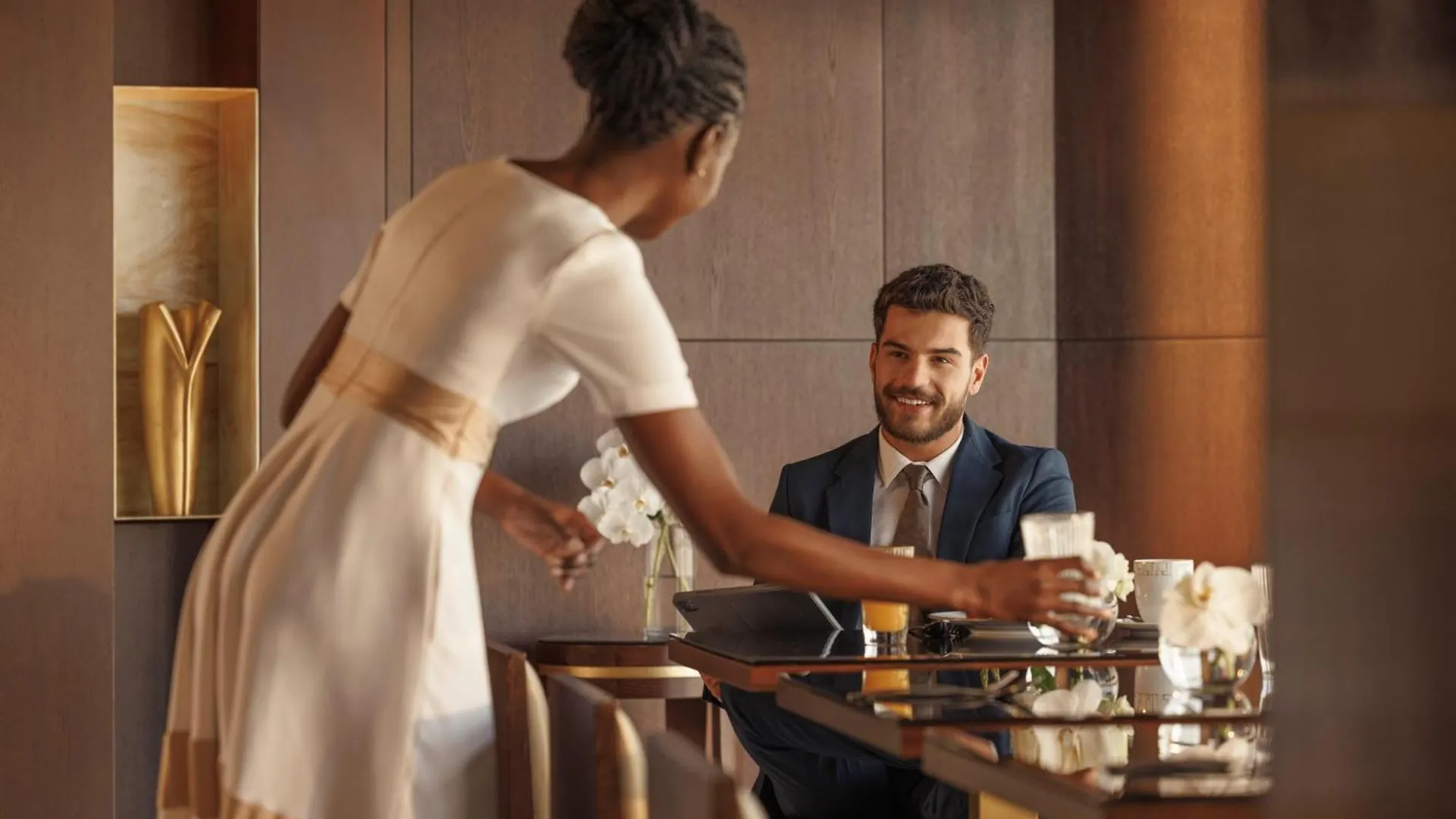 Hotell Jumeirah Emirates Towers Dubai
