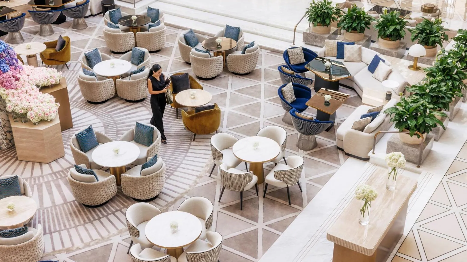 Jumeirah Emirates Towers Dubai 5*,  Verenigde Arabische Emiraten