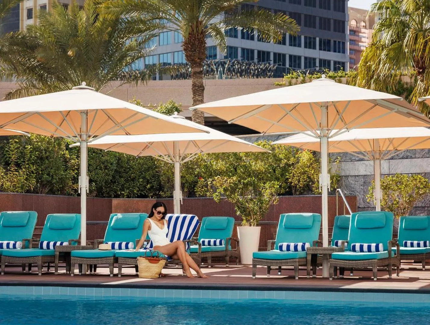 Jumeirah Emirates Towers Dubai Hotel