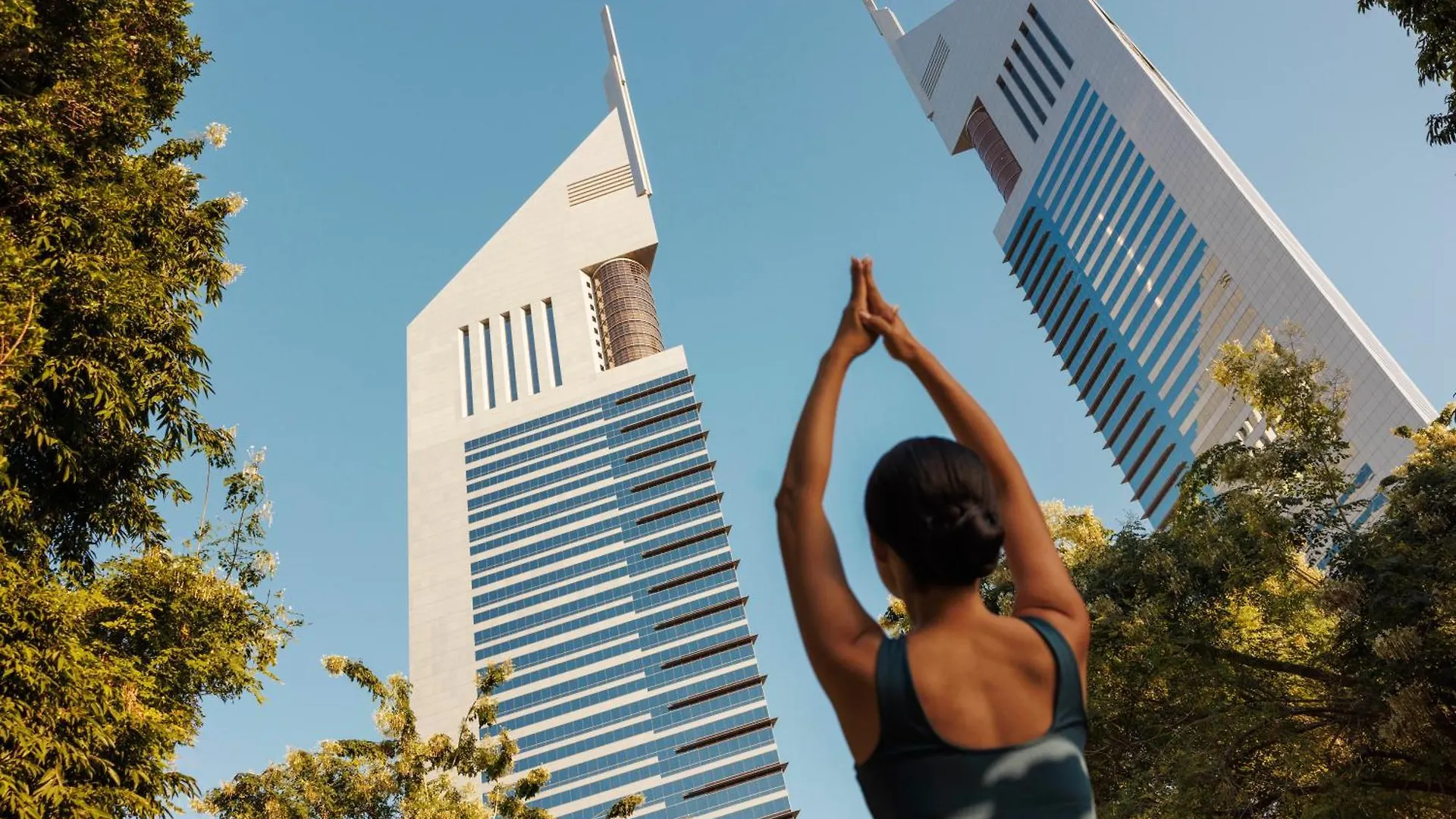 Jumeirah Emirates Towers Dubai 5*,